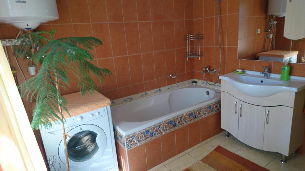 Rita Apartman Gyenesdias Bagian luar foto